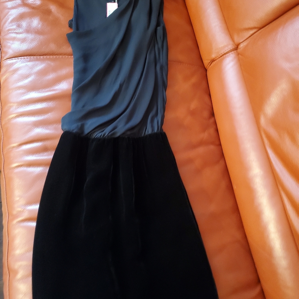 Poleci dress size 2